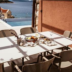 3 Bedroom Villa with Infinity Pool and Sea Views in Slano, Dubrovnik, Sleeps 6